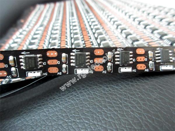 DC5V 335 60LED/m 60IC side emitting digital strip